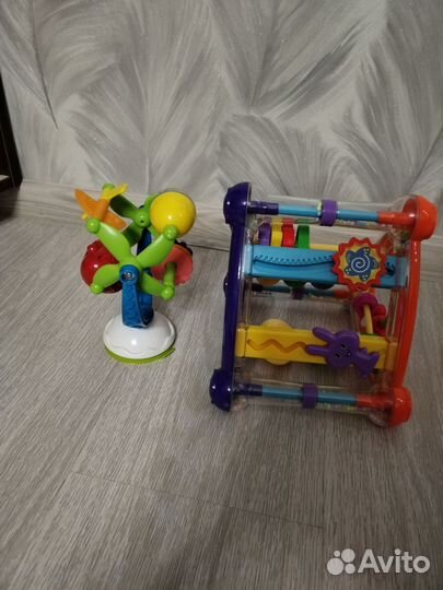 Развивающие игрушки