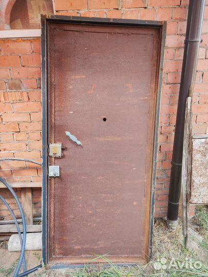 Дверь входная металлическая