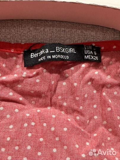 Топ на пуговицах bershka