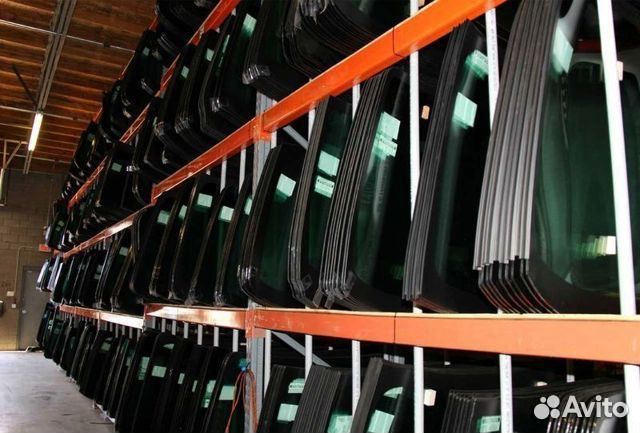 Лобовое стекло Peugeot 3008