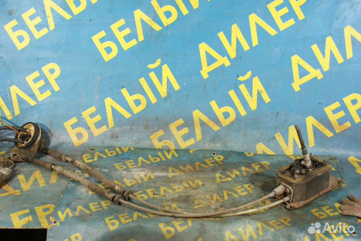 Трос кулиса кпп Volkswagen Passat B3