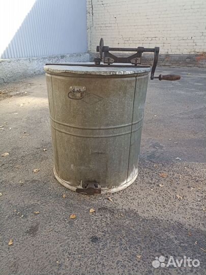 Медогонка 4 рамочная бу