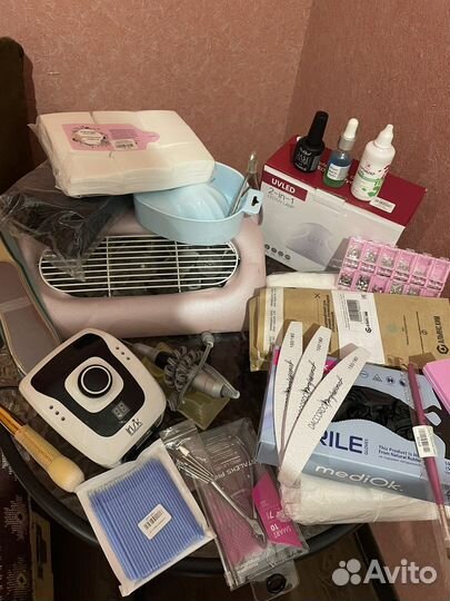 Продаётся набор для начинающих мастеров маникюра