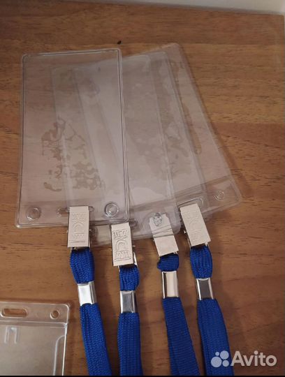 Шнурок для пропуска