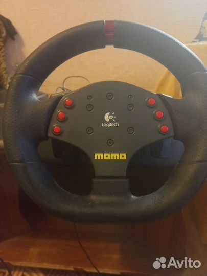 Игровой руль logitech momo racing