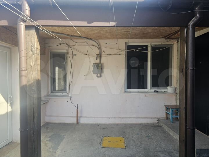 4-к. квартира, 50 м², 1/1 эт.