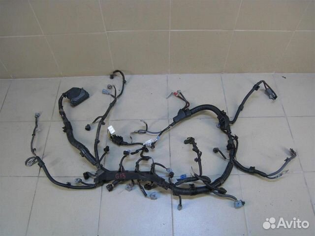 Жгут проводки двигателя Toyota Yaris P13 2015