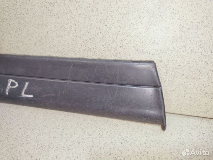 Молдинг крыла передний левый нижний Mercedes w201