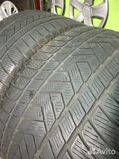 Pirelli Scorpion Winter 275/40 R21 и 305/35 R21 107V