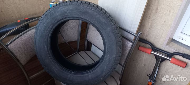 Bridgestone Blizzak Spike-02 185/65 R15 88T