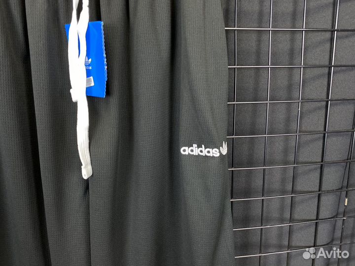 Шорты Adidas новые