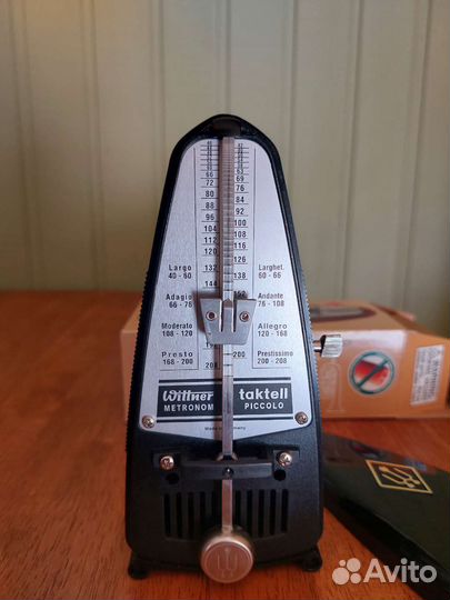 Метроном механический