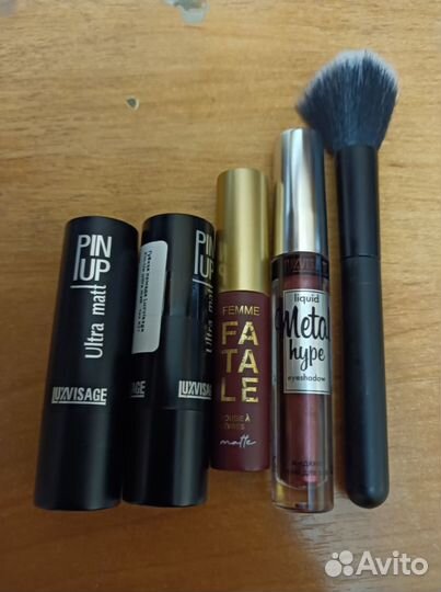 Косметика декоративная