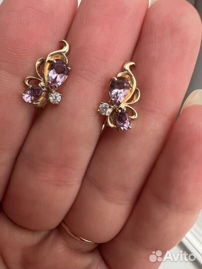 Золотые серьги