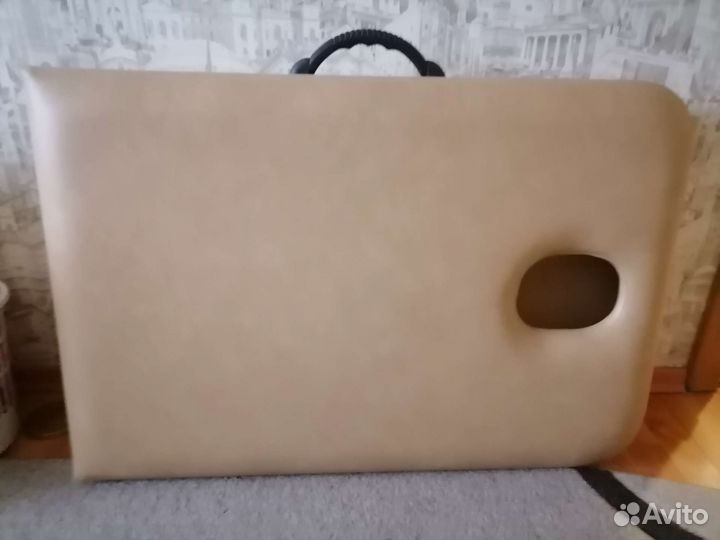 Массажный стол складной с вырезом