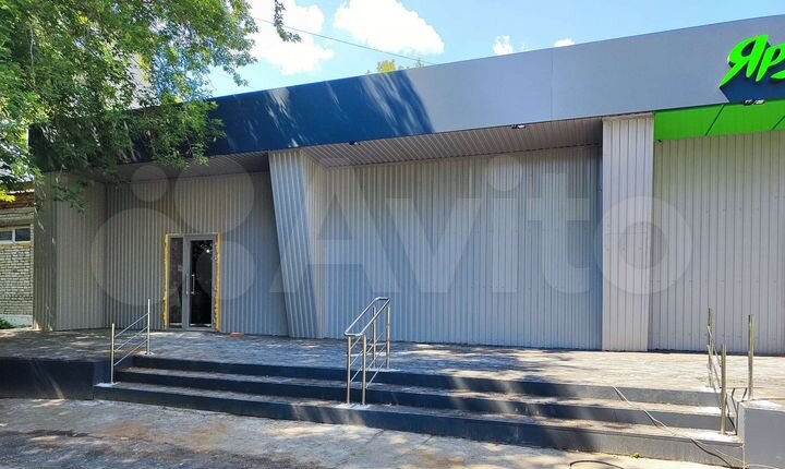 Торговая площадь 65 и 100 м²