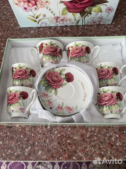 Сервиз чайный фарфоровый