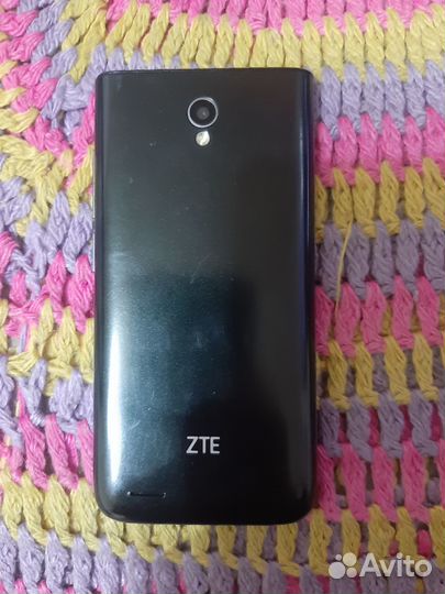 Телефон ZTE Blade A-210