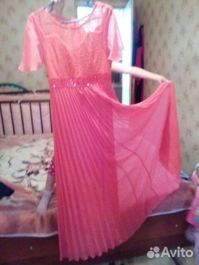 Вечернее платье