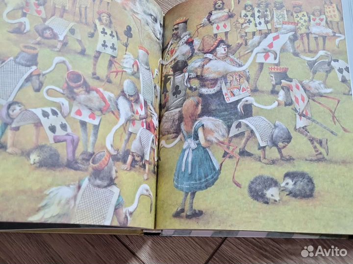 Алиса в стране чудес Роберт Ингпен