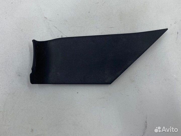 Накладка ручки двери внутренняя левая Toyota Camry