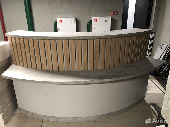 Стойка рецепшн