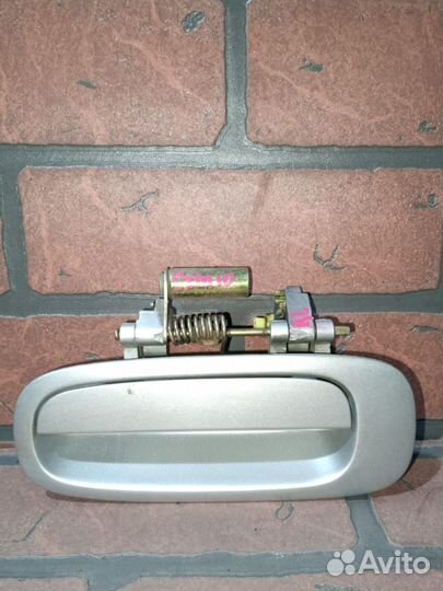 Ручка двери внешняя toyota ipsum SXM10G 3SFE RR/LH