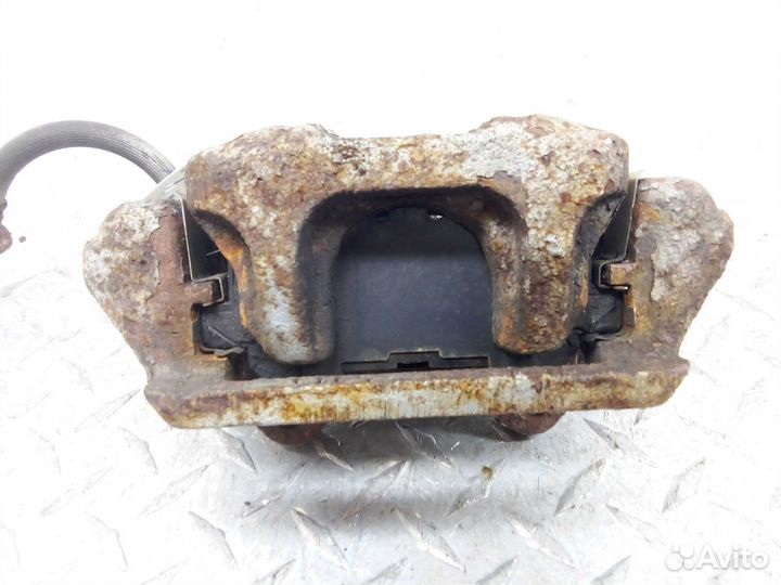 Суппорт задний левый Acura MDX 2