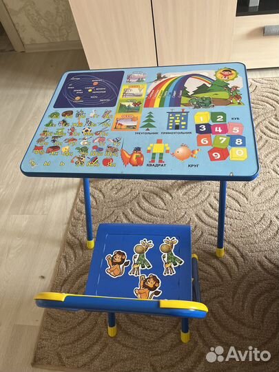 Детский стол и стул