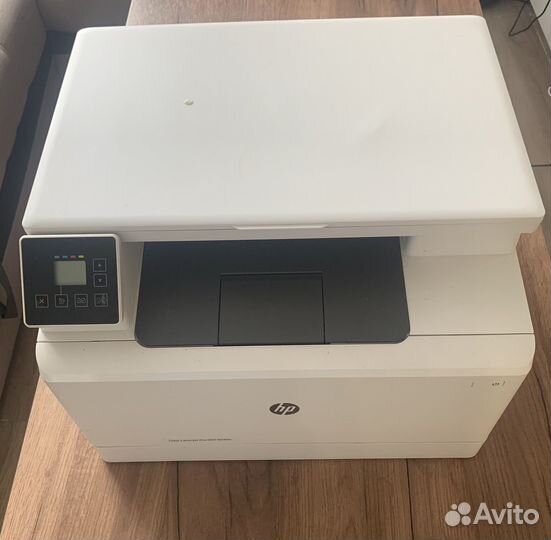 Мфу HP Color LaserJet Pro M180n