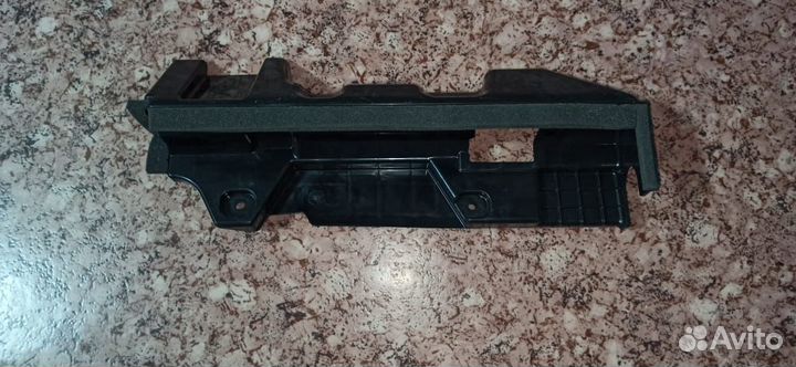 Дефлектор радиатора kia Rio 3