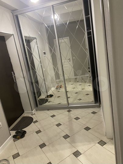 1-к. квартира, 54 м², 3/10 эт.