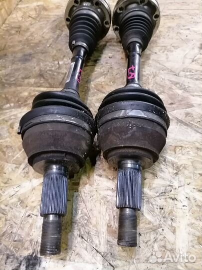 Привод передний Audi Q7 4L 4.2 BAR