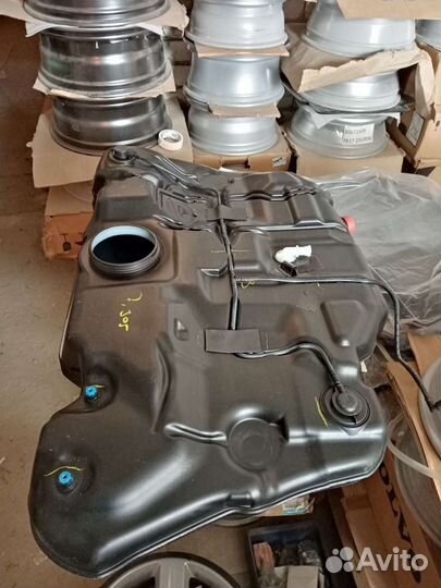 Бак топливный Volvo S80 07-14