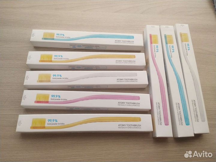Зубная щетка Атоми