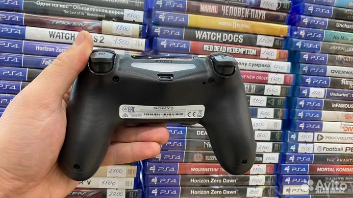 Геймпад на PS4 человек-паук