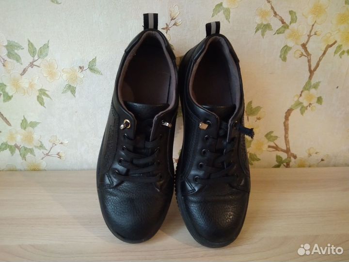 Школьный рюкзак костюм ботинки