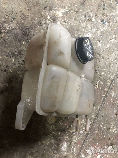 Расширительный бачок Ford Focus 2