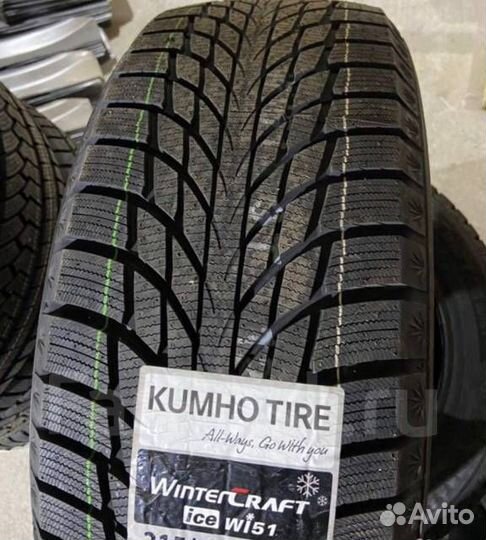 Kumho WinterCraft Ice Wi51 215/55 R16