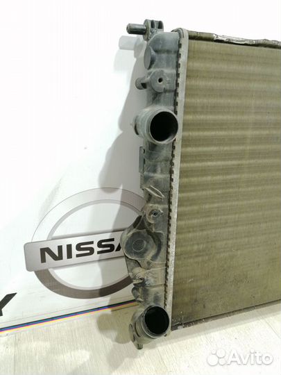 Радиатор охлаждения двигателя основной Renault log