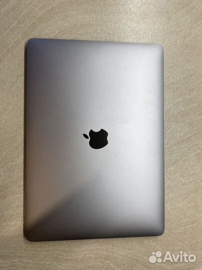 Macbook Air 13 retina 2019 8/256 i5