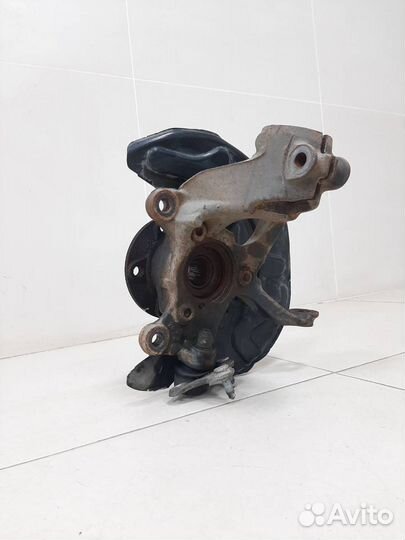 Кулак поворотный передний правый Skoda Octavia A8