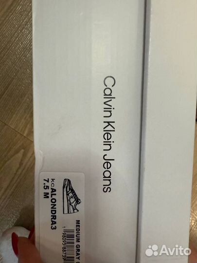 Кроссовки женские calvin clein 37,5