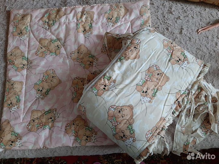 Матрас для пеленания и бортик для кроватки