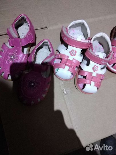 Сандали для девочек новые