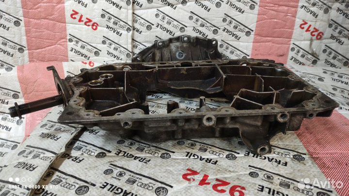 Поддон масляный двигателя Audi A6 C5 1997-2005