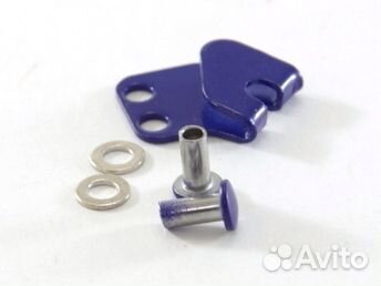 Крючок металлический с заклепками фиолетовый асимм