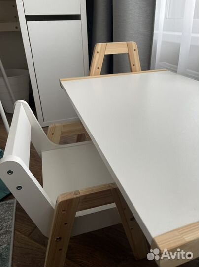 Стол и стул детский