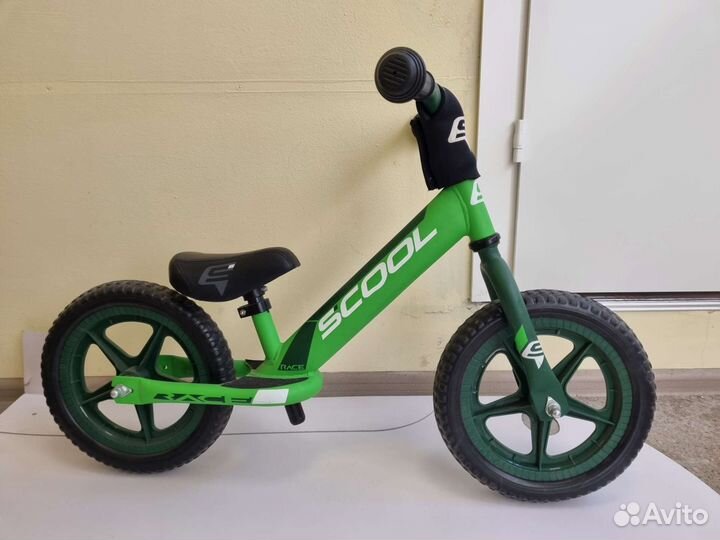 Беговел globber air