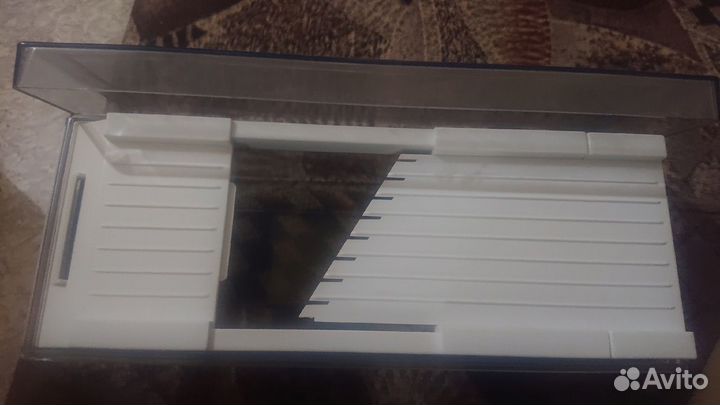 Терка-шинковка-соковыжималка, подставка-контейнер